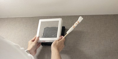 トイレの換気扇清掃